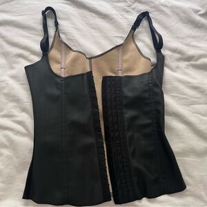 Silhouette Black Corset Girdle Adjustable Straps Medium